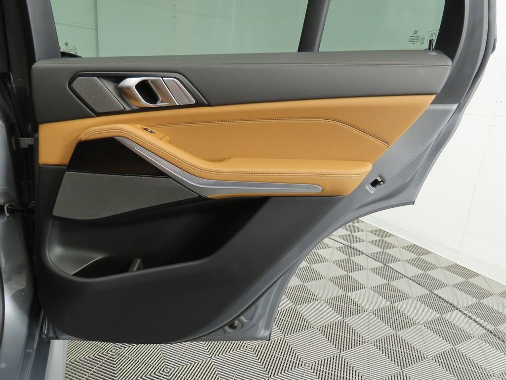 Certified 2024 BMW X5 xDrive40i w/ M Sport Package image 28