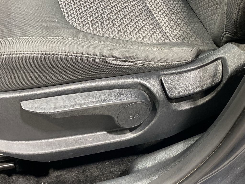 Used 2024 Kia Sportage LX image 14