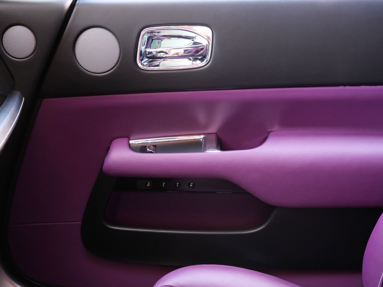 Used 2018 Rolls-Royce Wraith RWD image 11