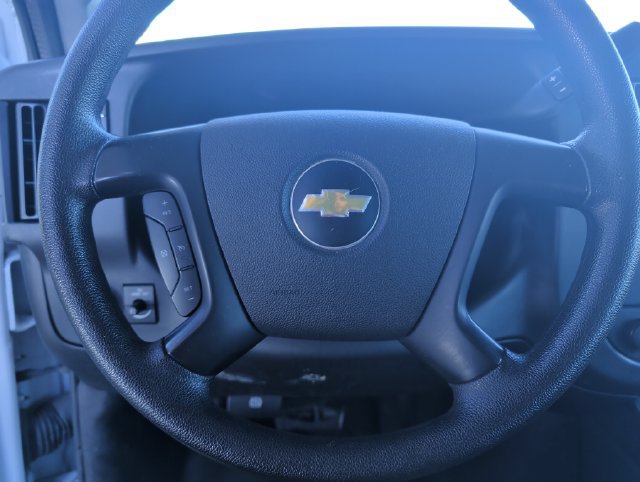 Used 2016 Chevrolet Express 2500 RWD image 14