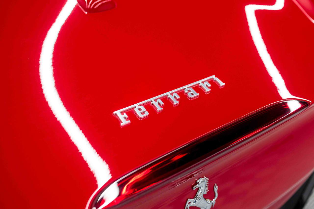 Used 2019 Ferrari Portofino RWD image 35