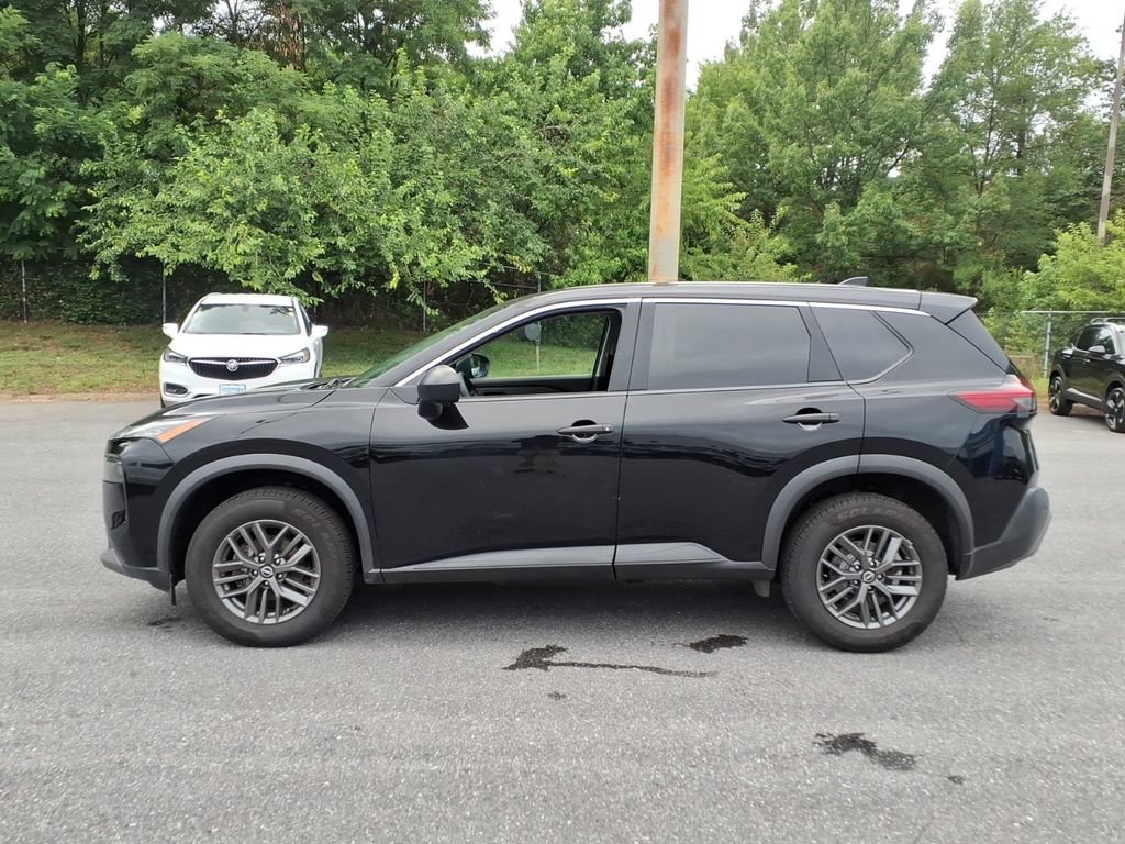 Used 2023 Nissan Rogue S FWD image 6