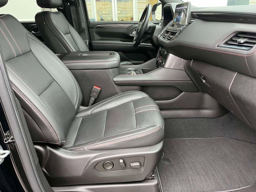 Used 2021 Chevrolet Suburban RST image 24