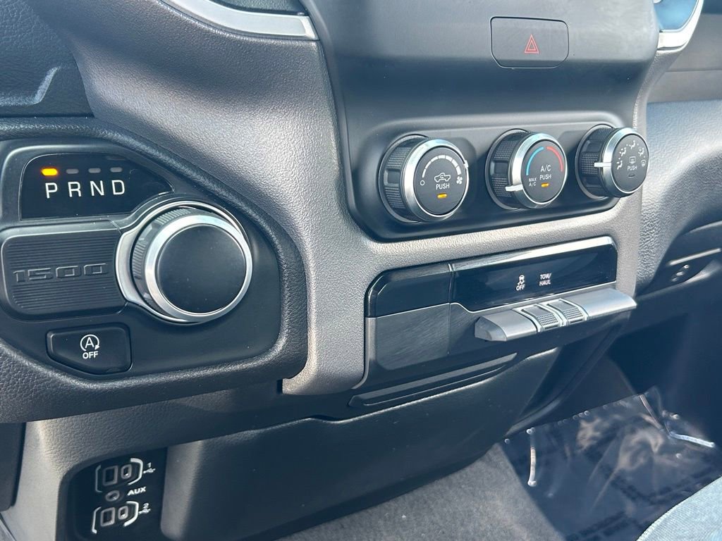 Used 2024 RAM 1500 Big Horn RWD image 38