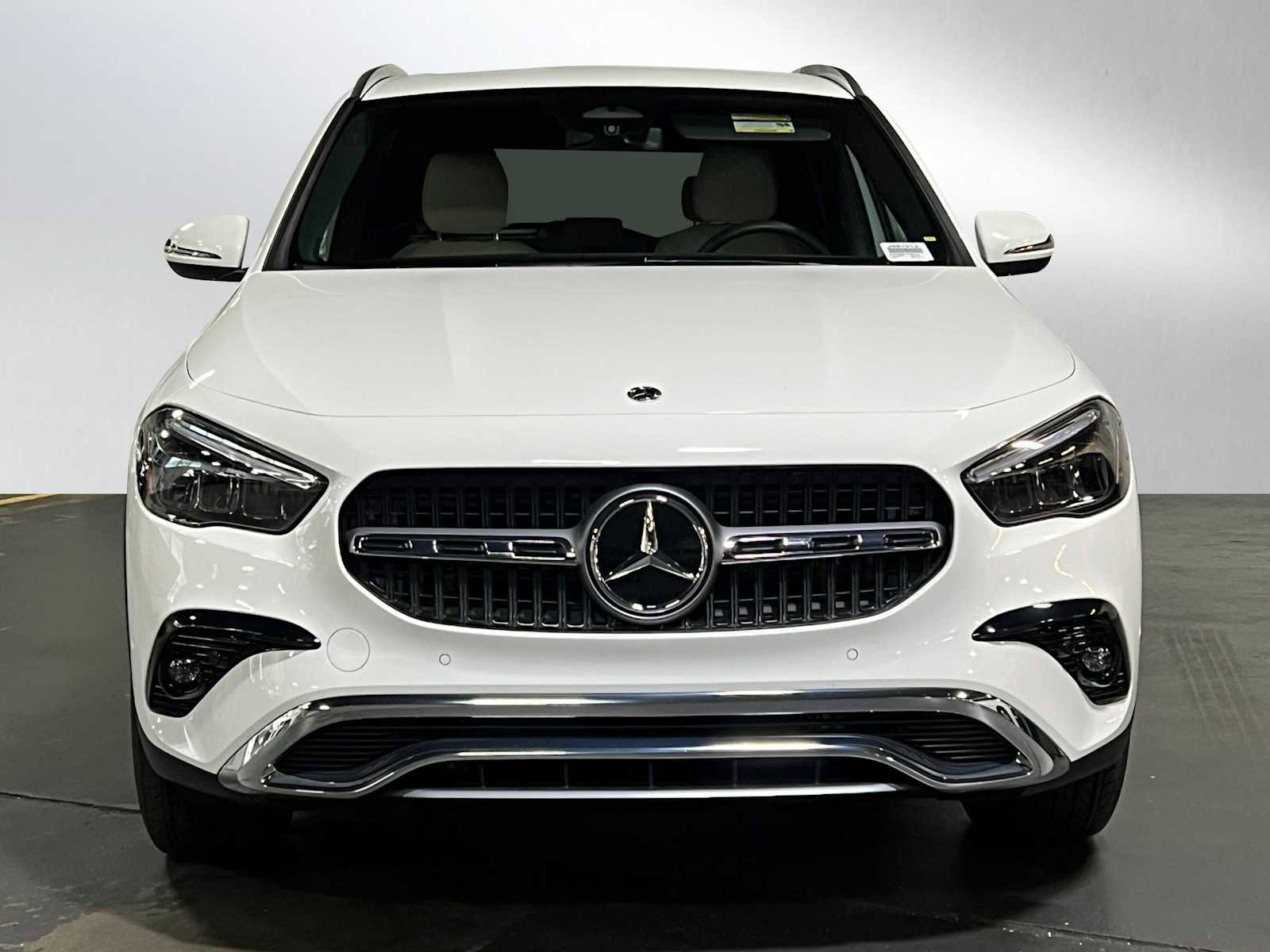 Certified 2025 Mercedes-Benz GLA 250 4MATIC image 2