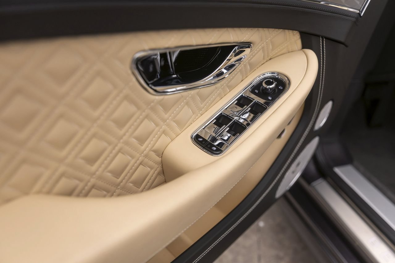 Certified 2024 Bentley Continental GT V8 AWD/4WD image 52