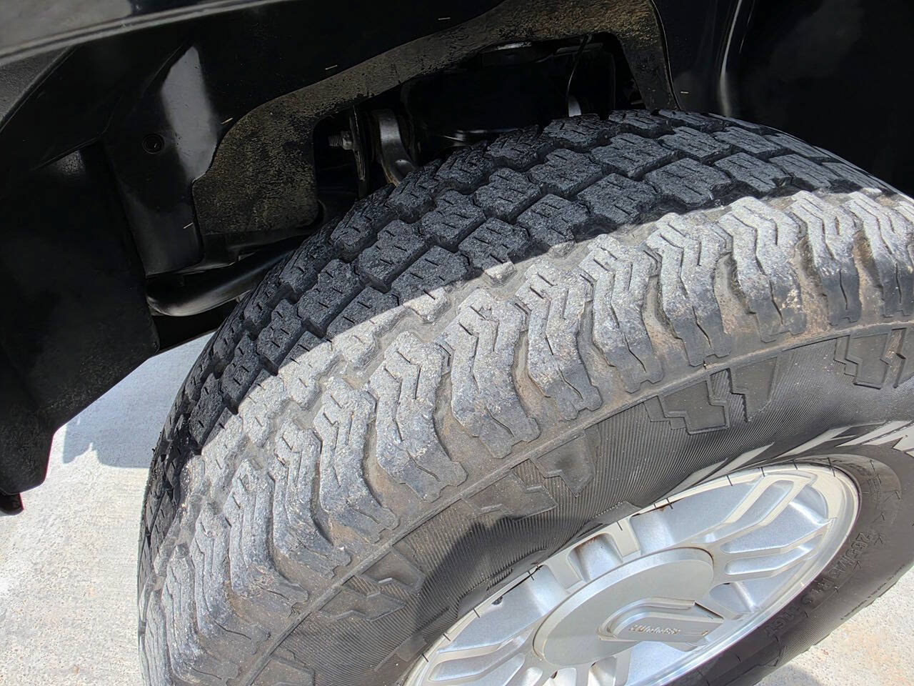 Used 2006 HUMMER H3 w/ Chrome Appearance Package AWD/4WD image 44