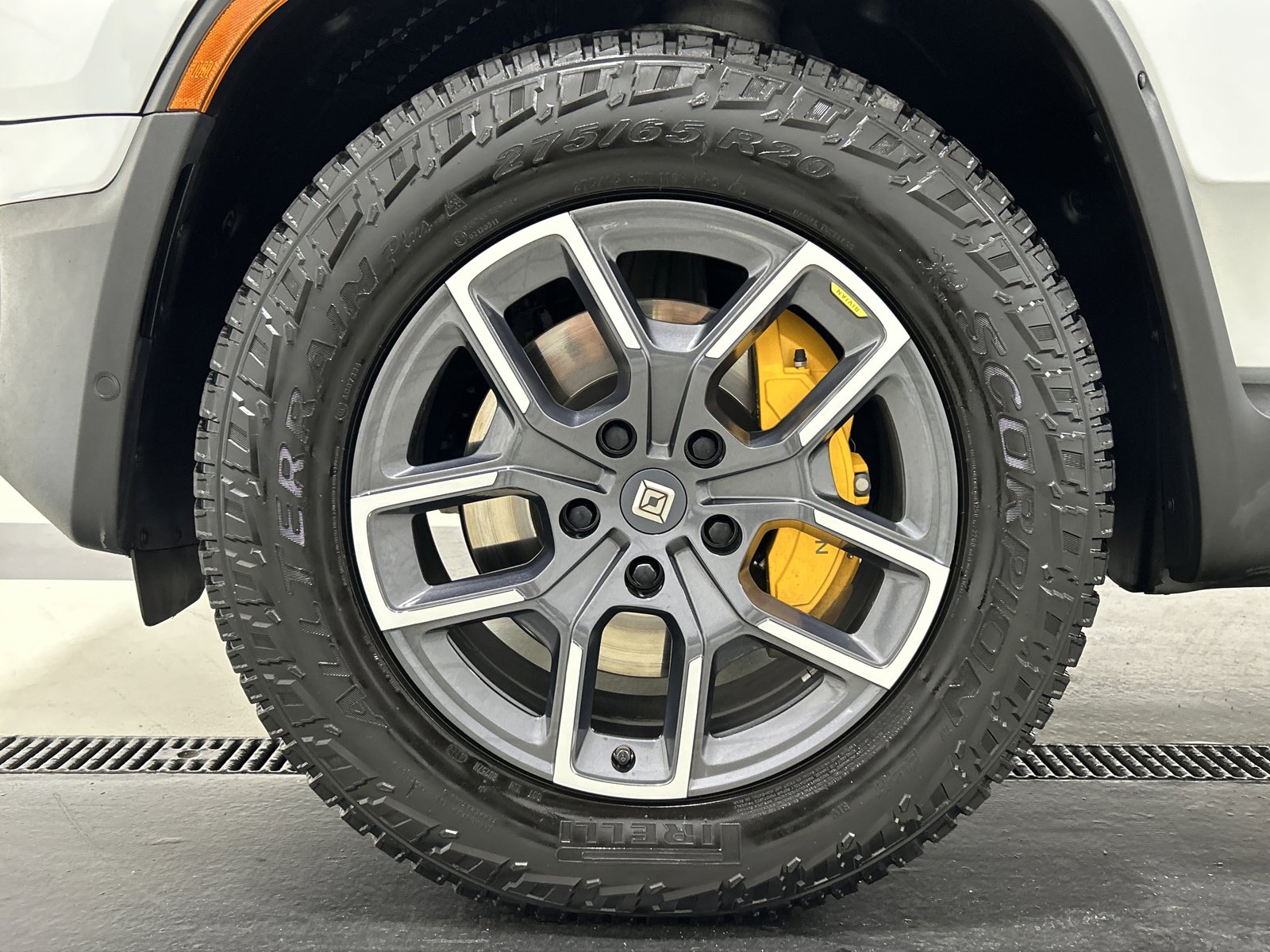 Used 2023 Rivian R1T Adventure AWD/4WD image 9