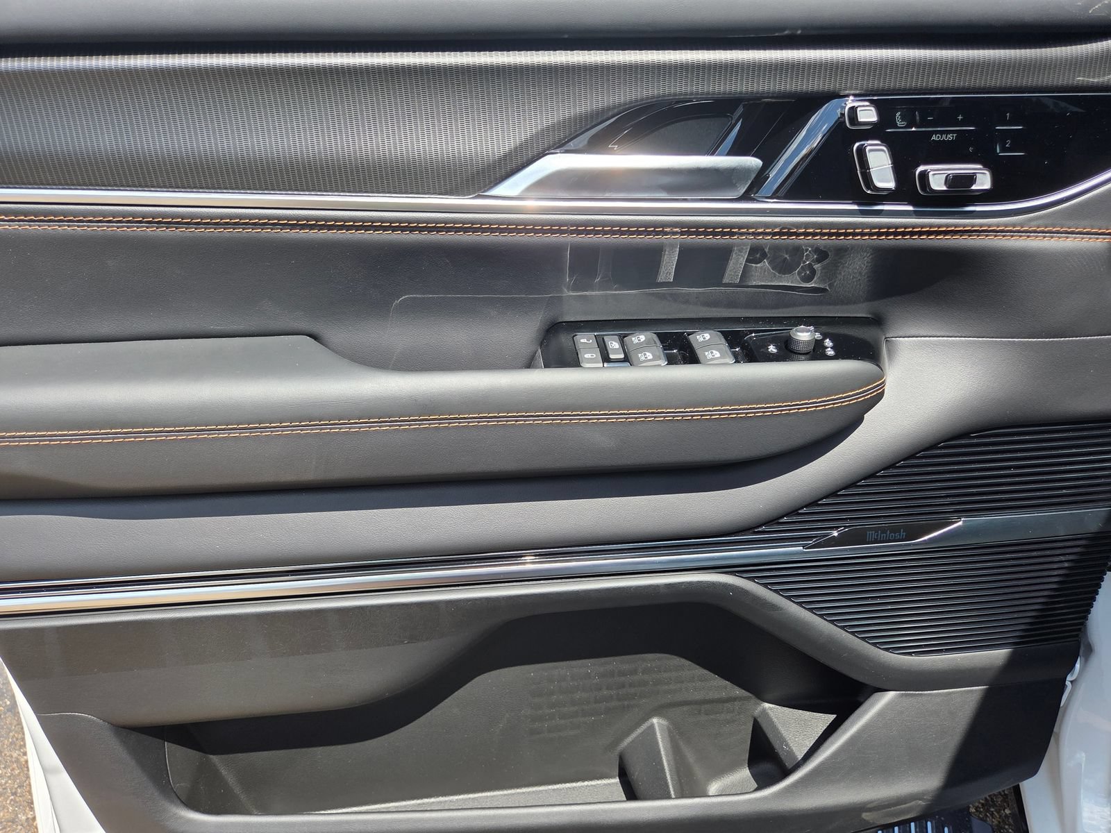 New 2026 Jeep Grand Wagoneer L Summit AWD/4WD image 19