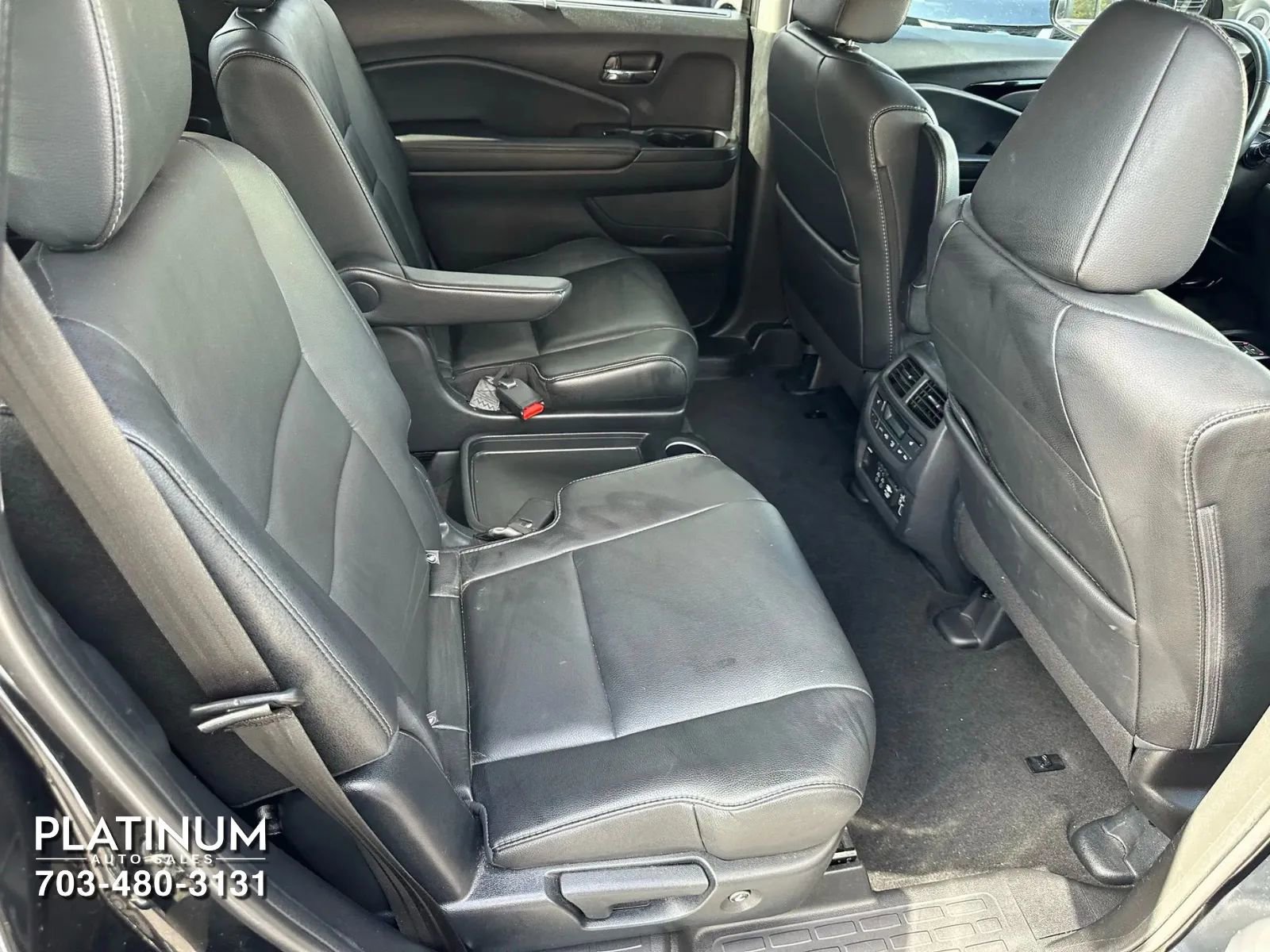 Used 2019 Honda Pilot Touring image 18