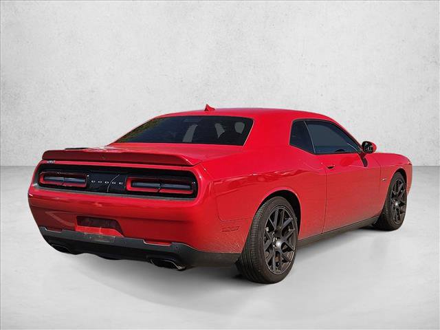 Used 2017 Dodge Challenger R/T w/ Driver Convenience Group RWD image 5