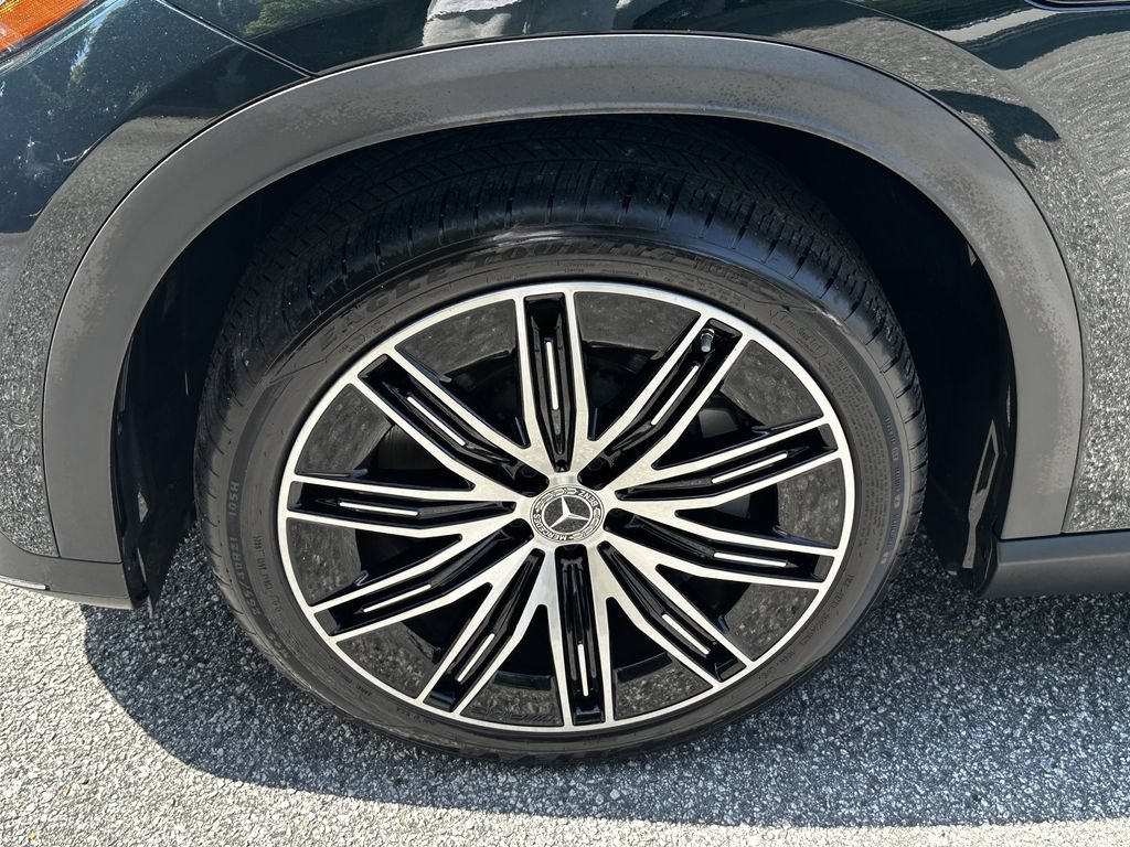 Certified 2023 Mercedes-Benz EQE 500 4MATIC SUV w/ Pinnacle Trim Package image 13