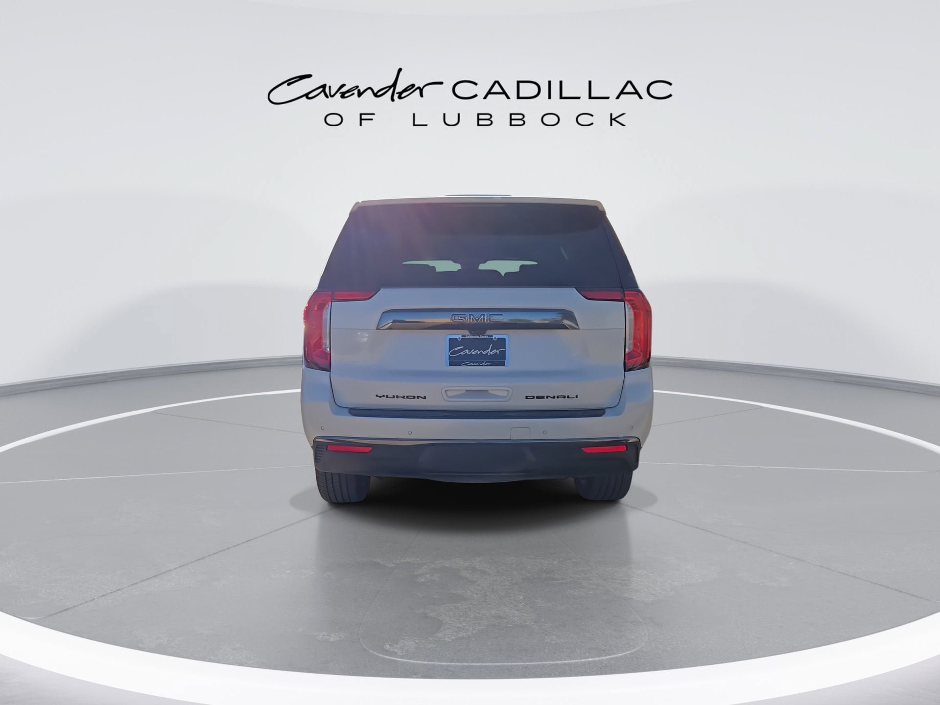 Used 2023 GMC Yukon Denali Ultimate AWD/4WD image 8