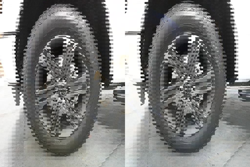 Used 2022 Ford F150 XLT w/ Equipment Group 302A High image 33