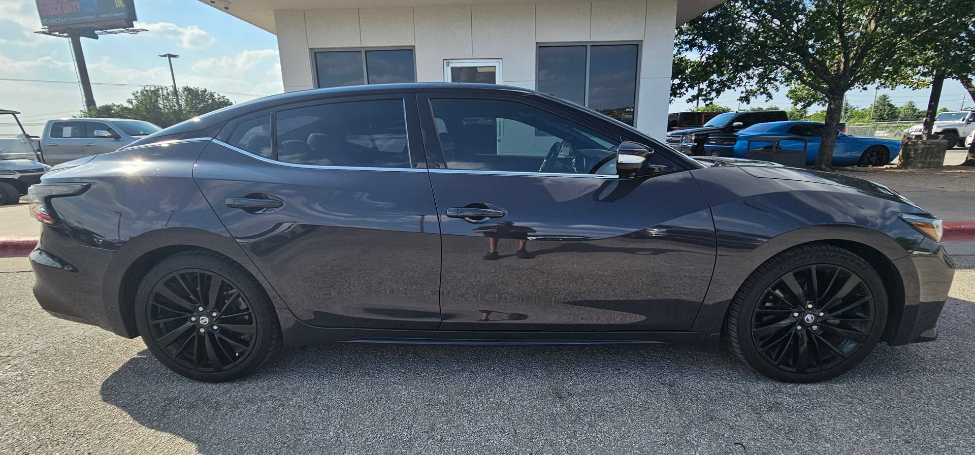 Used 2021 Nissan Maxima Platinum w/ 40th Anniversary Package FWD image 7