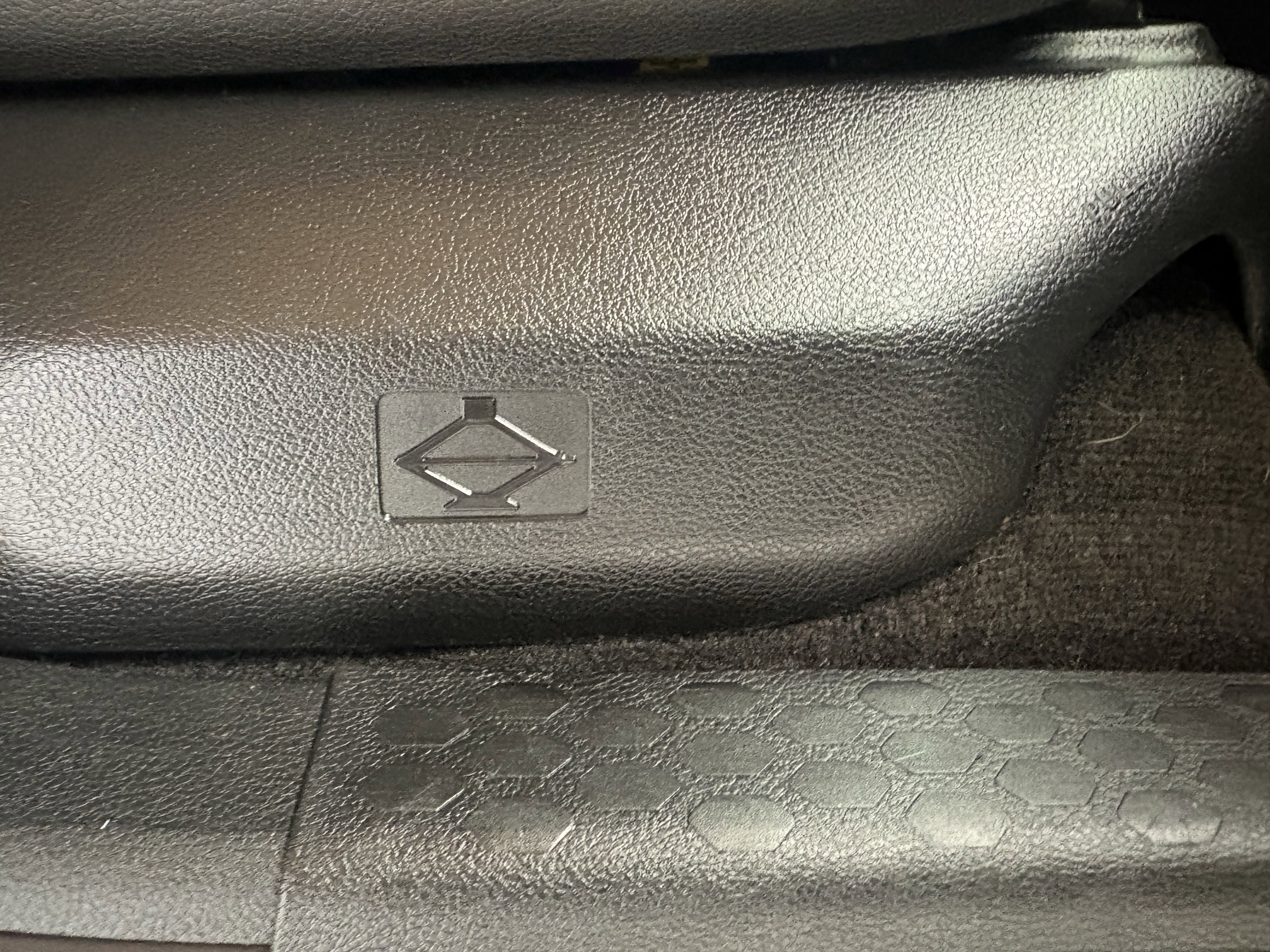 Used 2018 RAM 1500 Sport w/ Comfort Group image 34