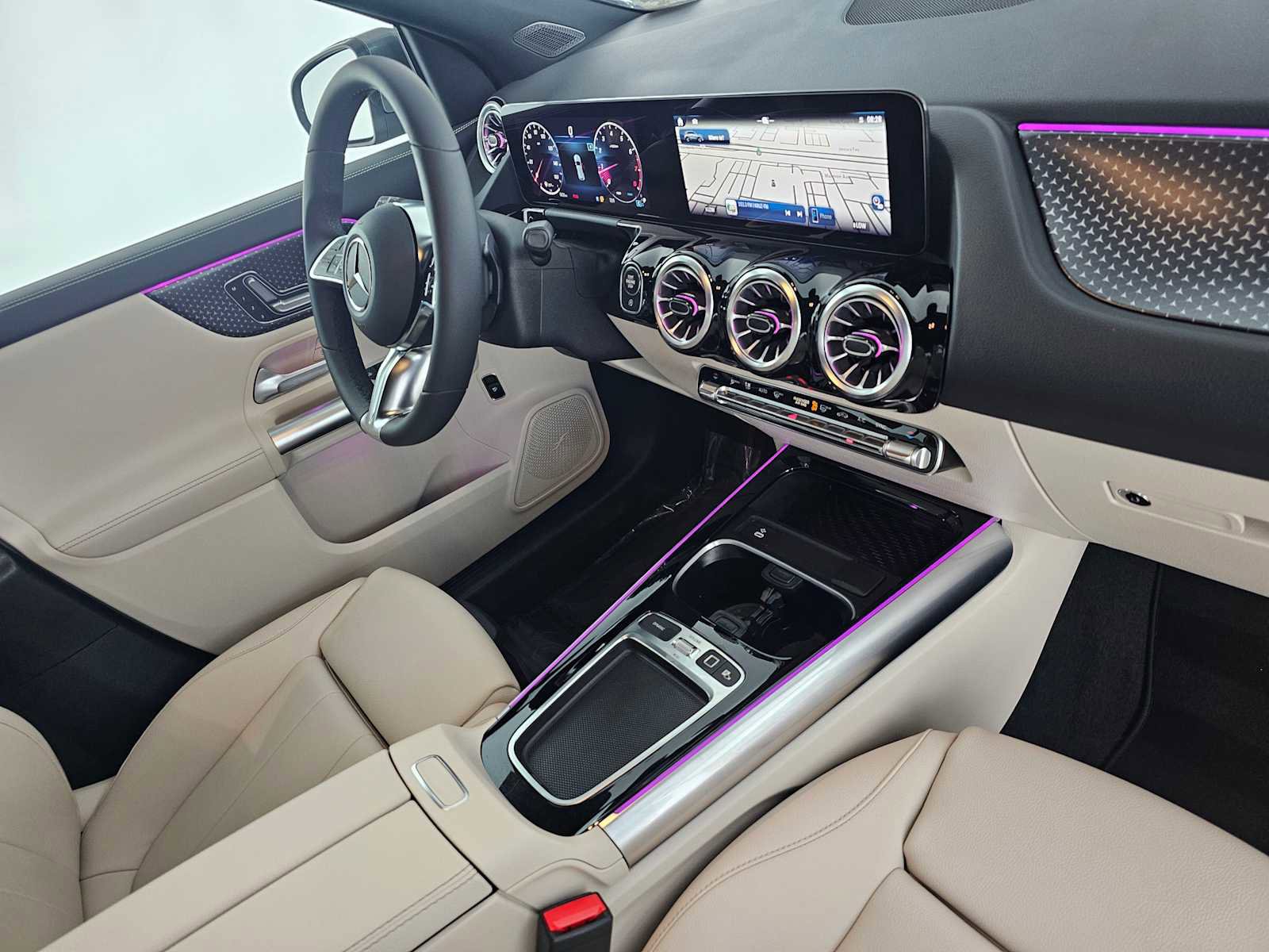 Certified 2025 Mercedes-Benz GLA 250 image 12