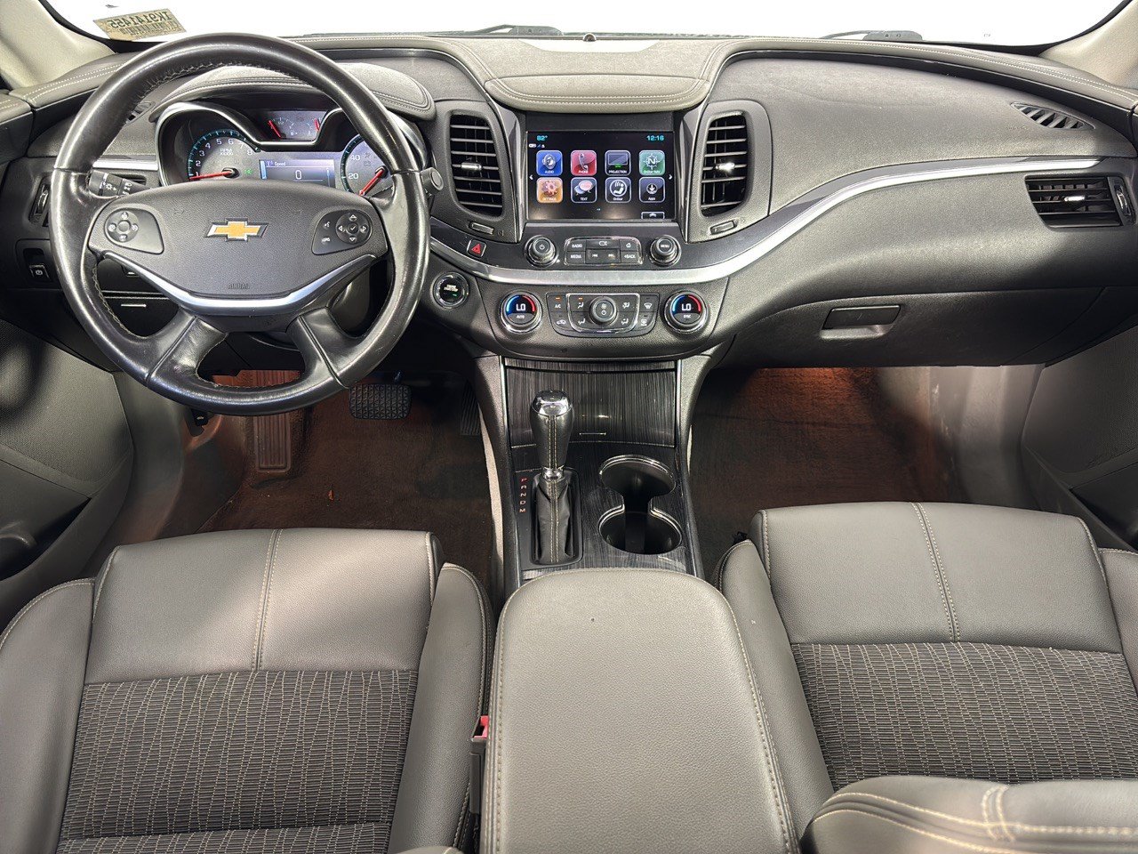 Used 2019 Chevrolet Impala LT FWD image 17