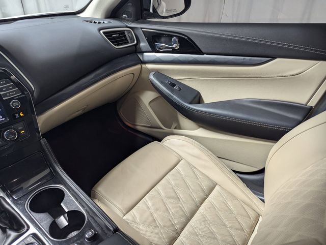 Used 2023 Nissan Maxima Platinum w/ Sport Mat Group image 8