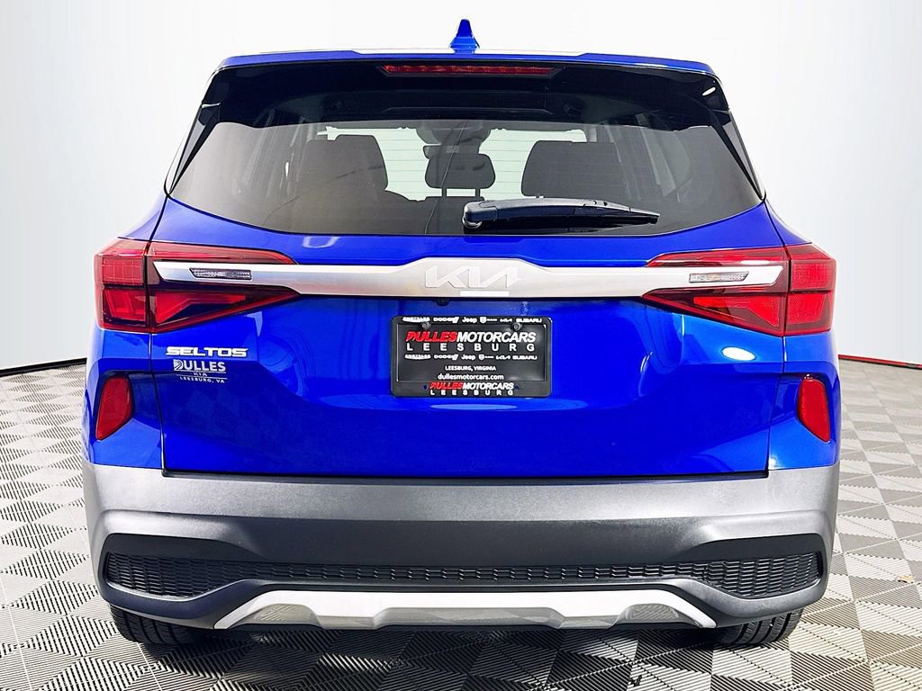 Used 2023 Kia Seltos LX AWD/4WD image 6