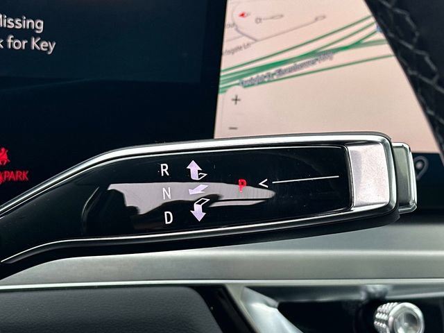 Used 2025 Cadillac Lyriq Sport image 10