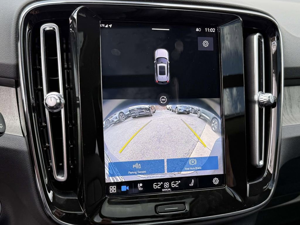 Used 2023 Volvo XC40 B5 Ultimate w/ Protection Package Premier image 7