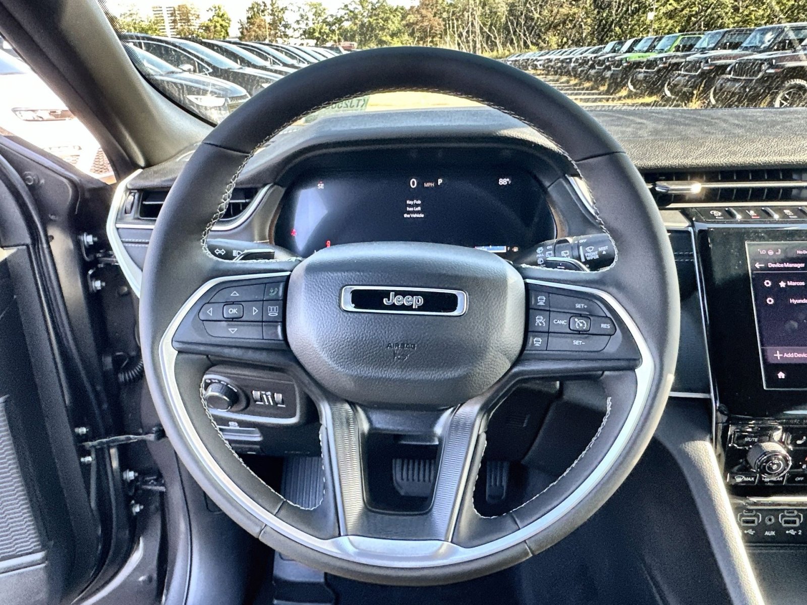 New 2025 Jeep Grand Cherokee Laredo w/ Luxury Tech Group I image 16