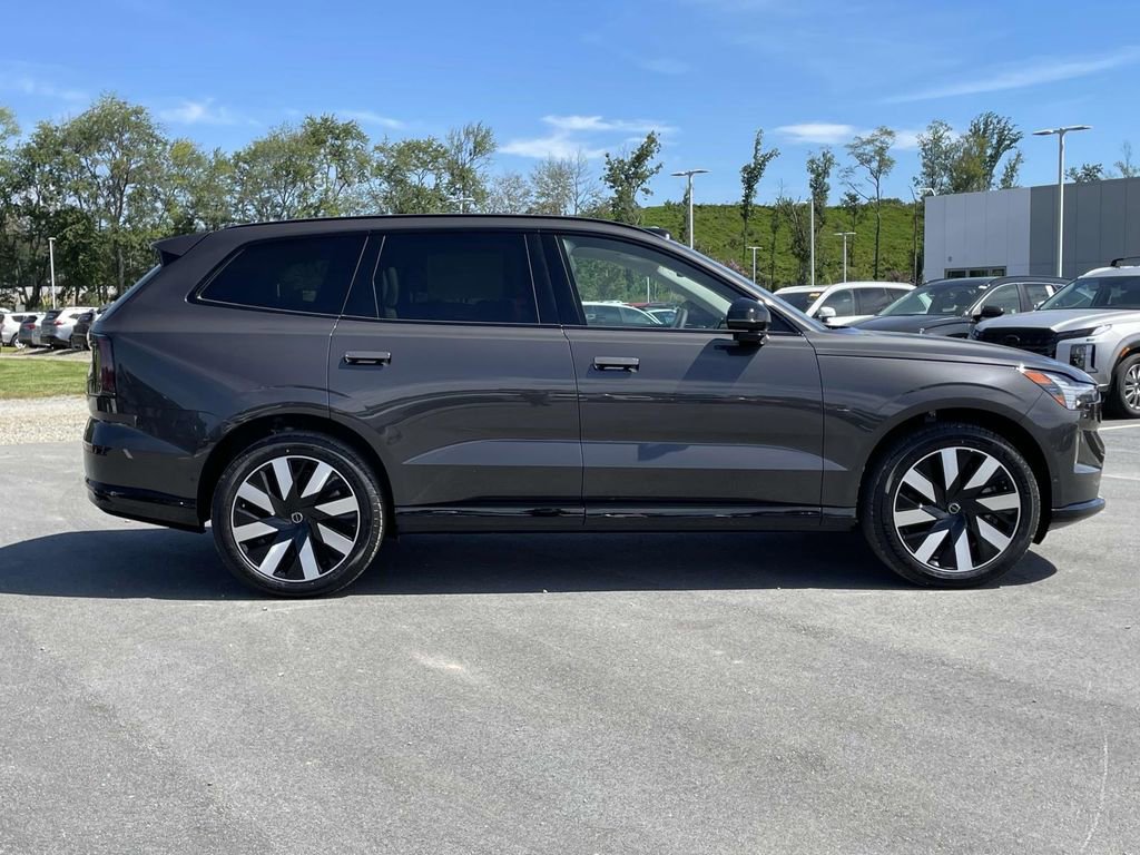 New 2025 Volvo EX90 Plus w/ Protection Package Premier image 26