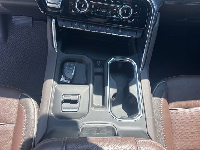 Used 2025 GMC Sierra 2500 Denali image 11