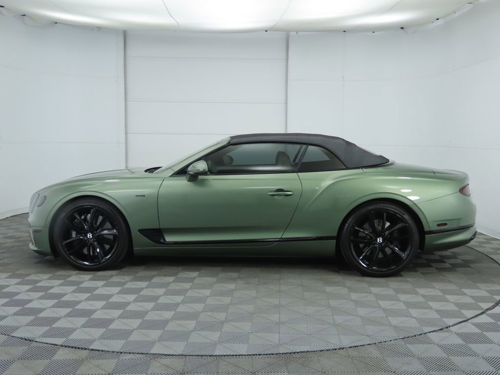 Used 2024 Bentley Continental GT image 16