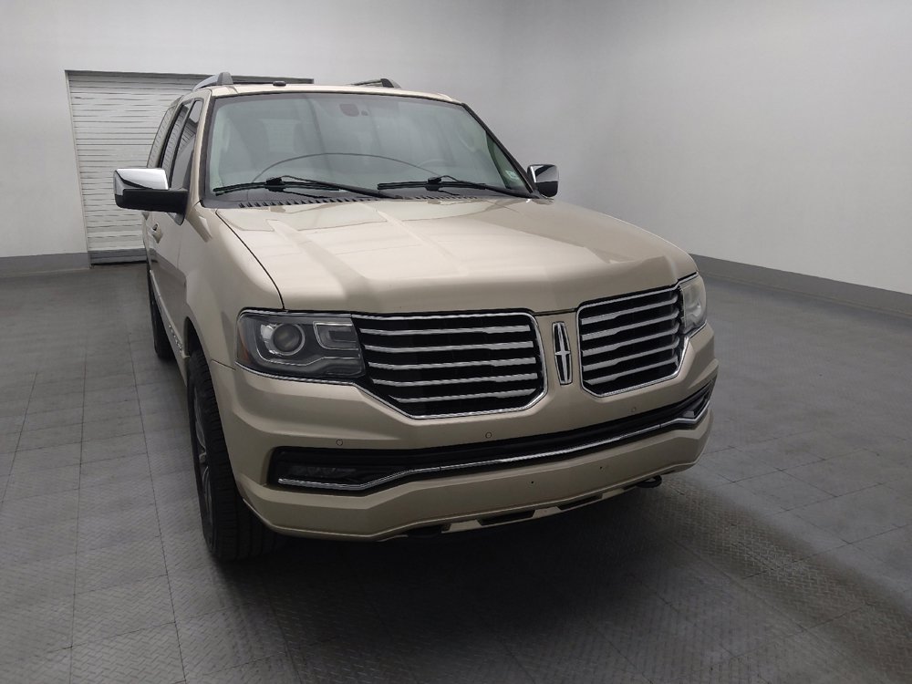 Used 2017 Lincoln Navigator Select RWD image 14