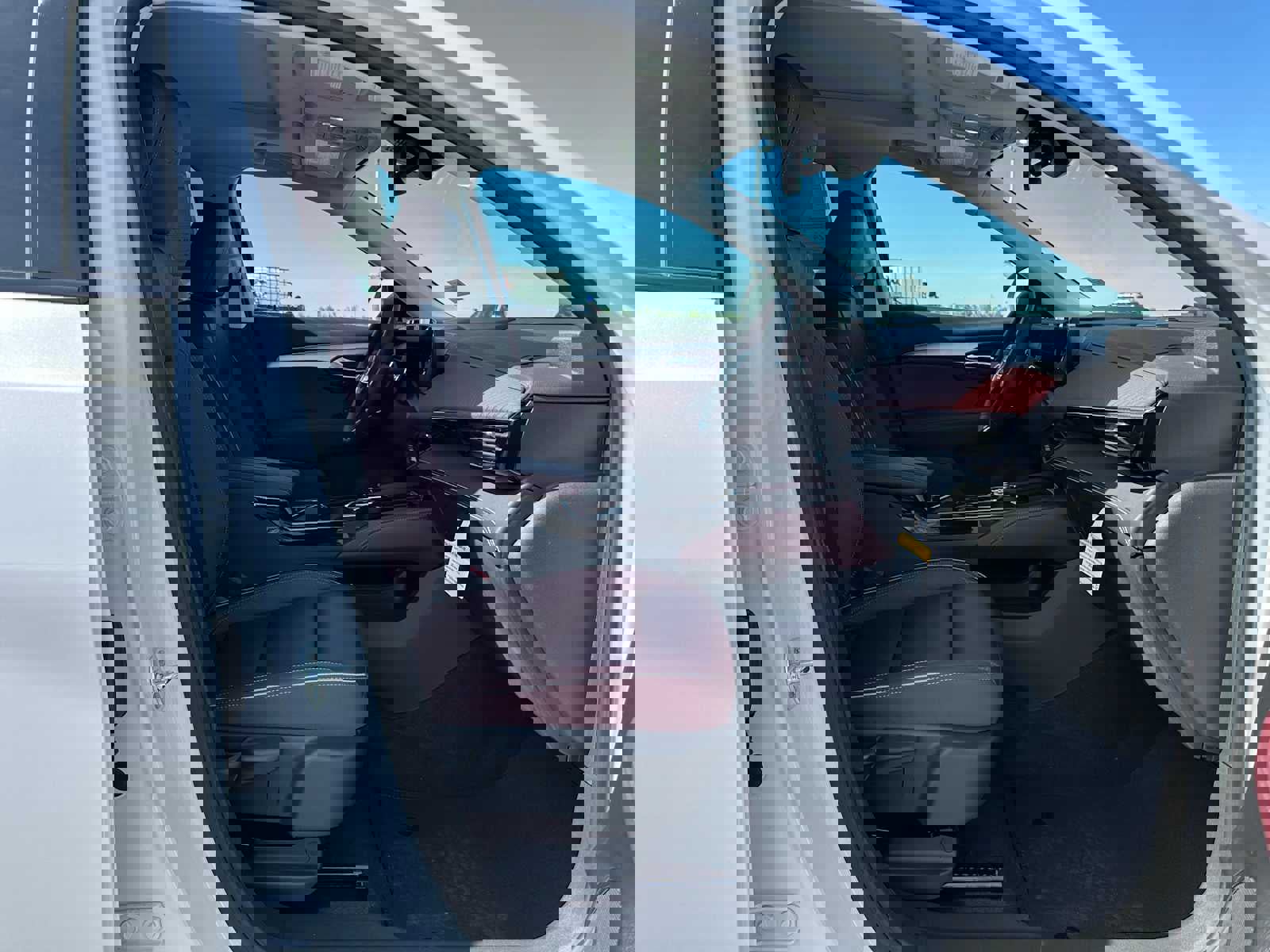 New 2025 Buick Envision Sport Touring image 10