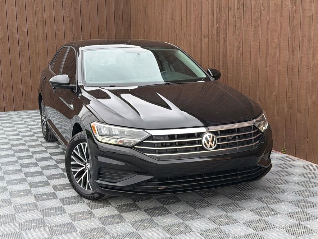 Used 2021 Volkswagen Jetta SE image 8