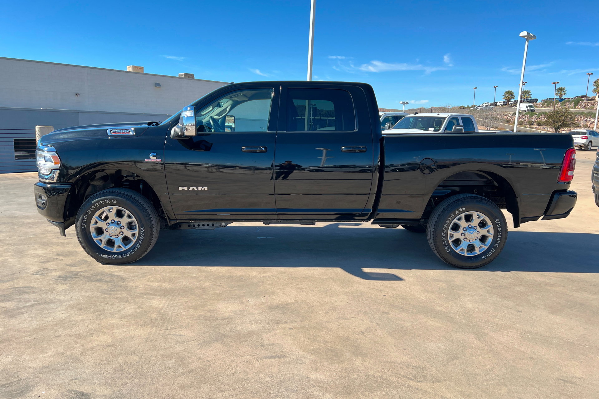 Used 2024 RAM 2500 Laramie w/ Safety Group AWD/4WD image 2