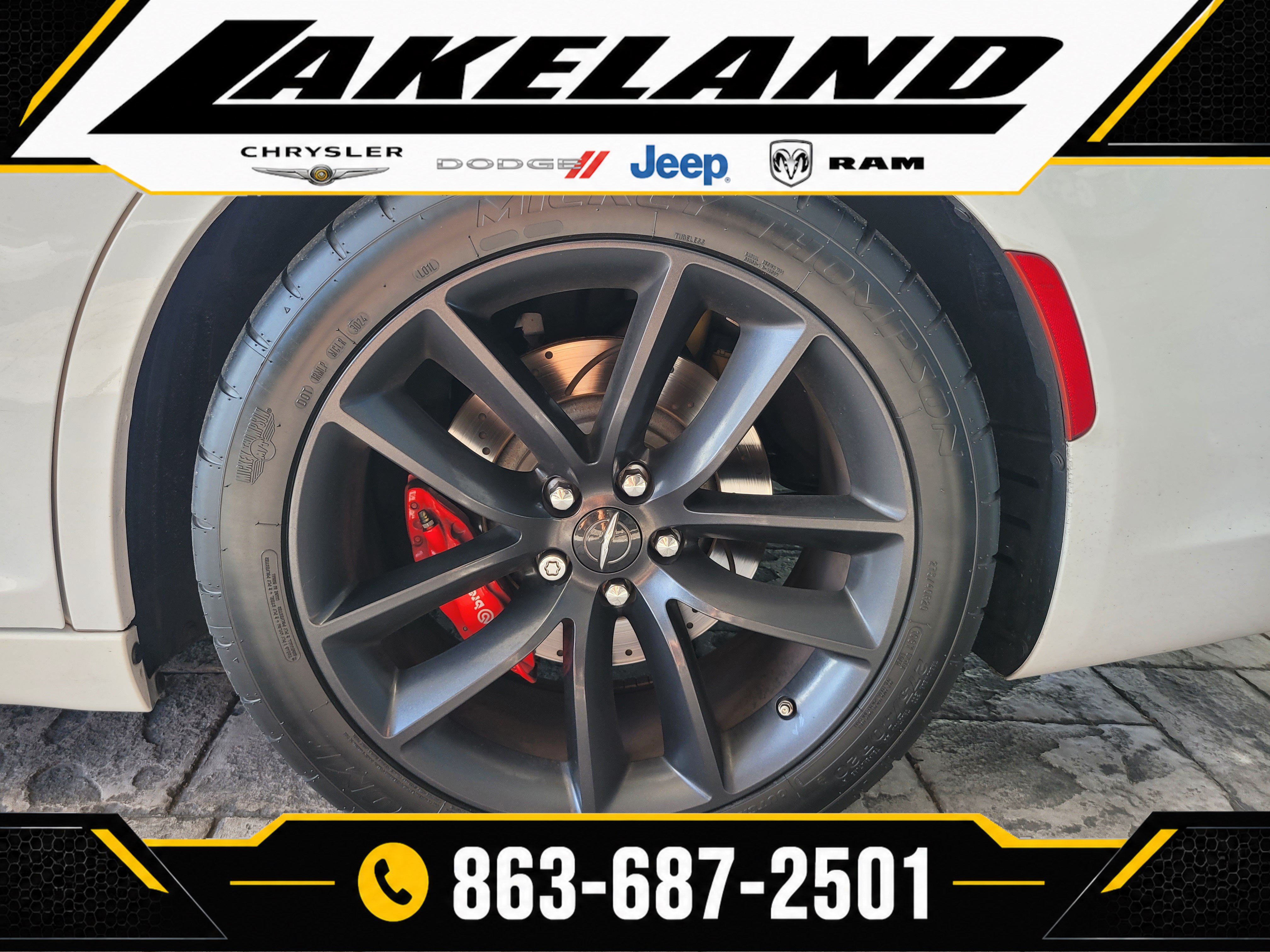 Used 2023 Chrysler 300 C RWD image 8