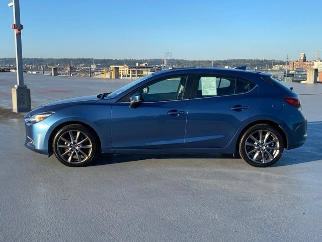 Used 2018 MAZDA MAZDA3 Grand Touring w/ Premium Equipment Package FWD image 5