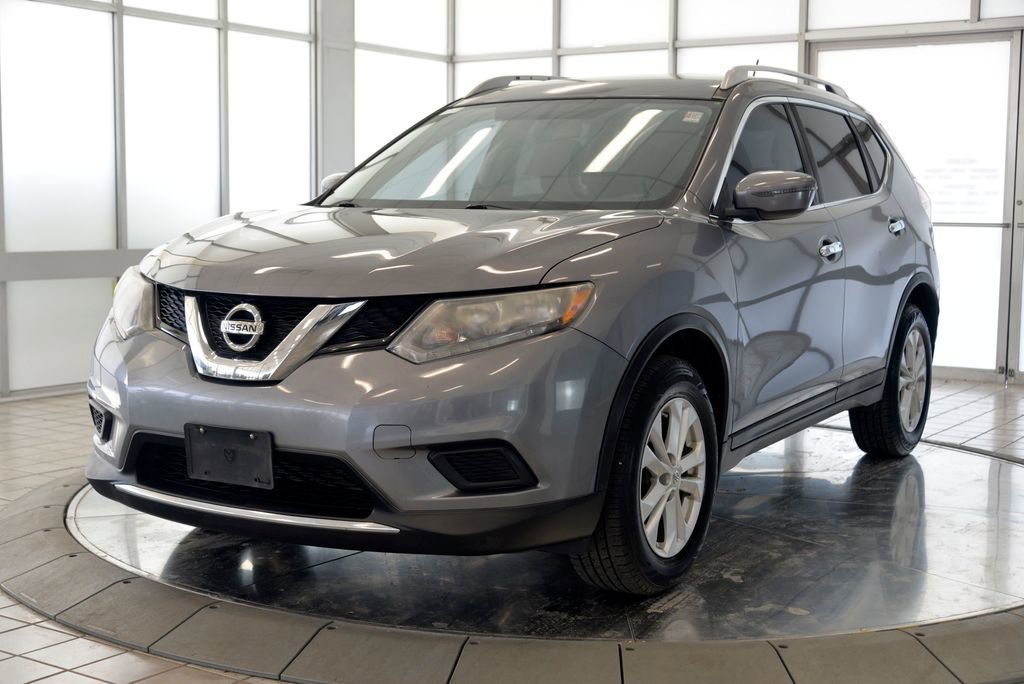 Used 2016 Nissan Rogue SV image 4