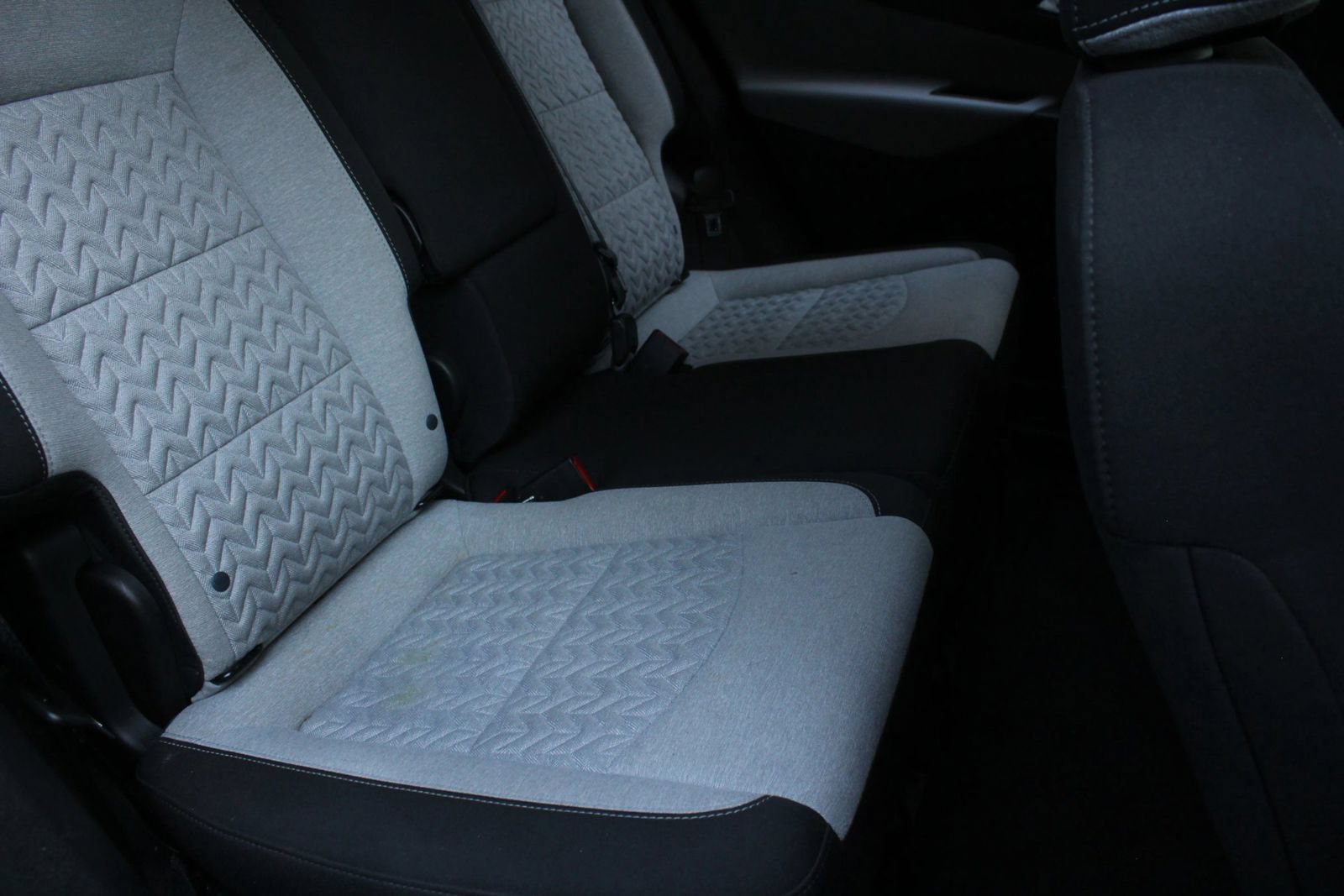 Used 2023 Chevrolet Equinox LS w/ LS Convenience Package FWD image 23