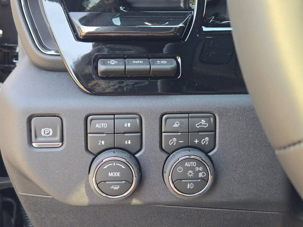 New 2026 Chevrolet Silverado 2500 ZR2 AWD/4WD image 31