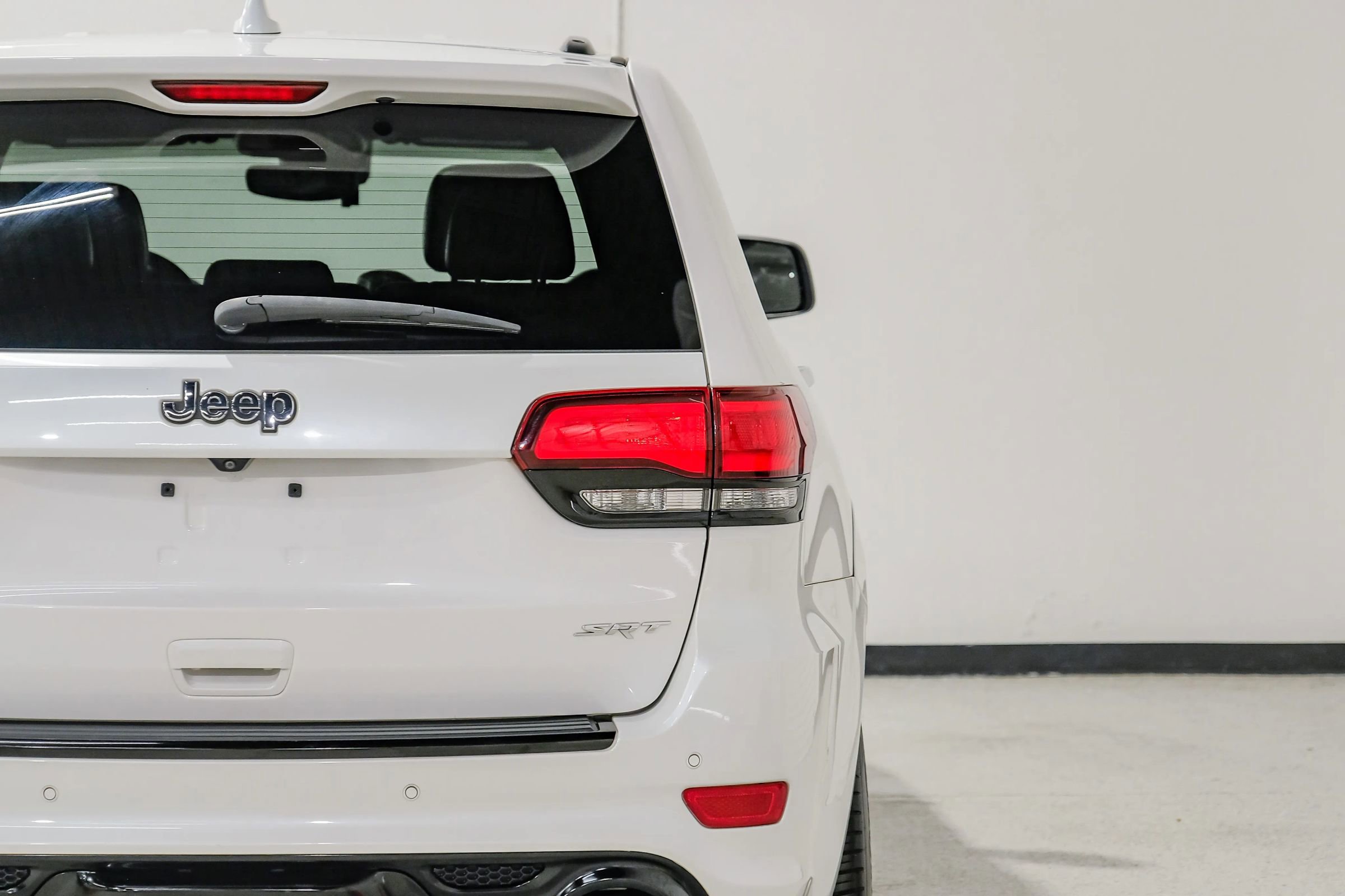 Used 2017 Jeep Grand Cherokee SRT AWD/4WD image 52