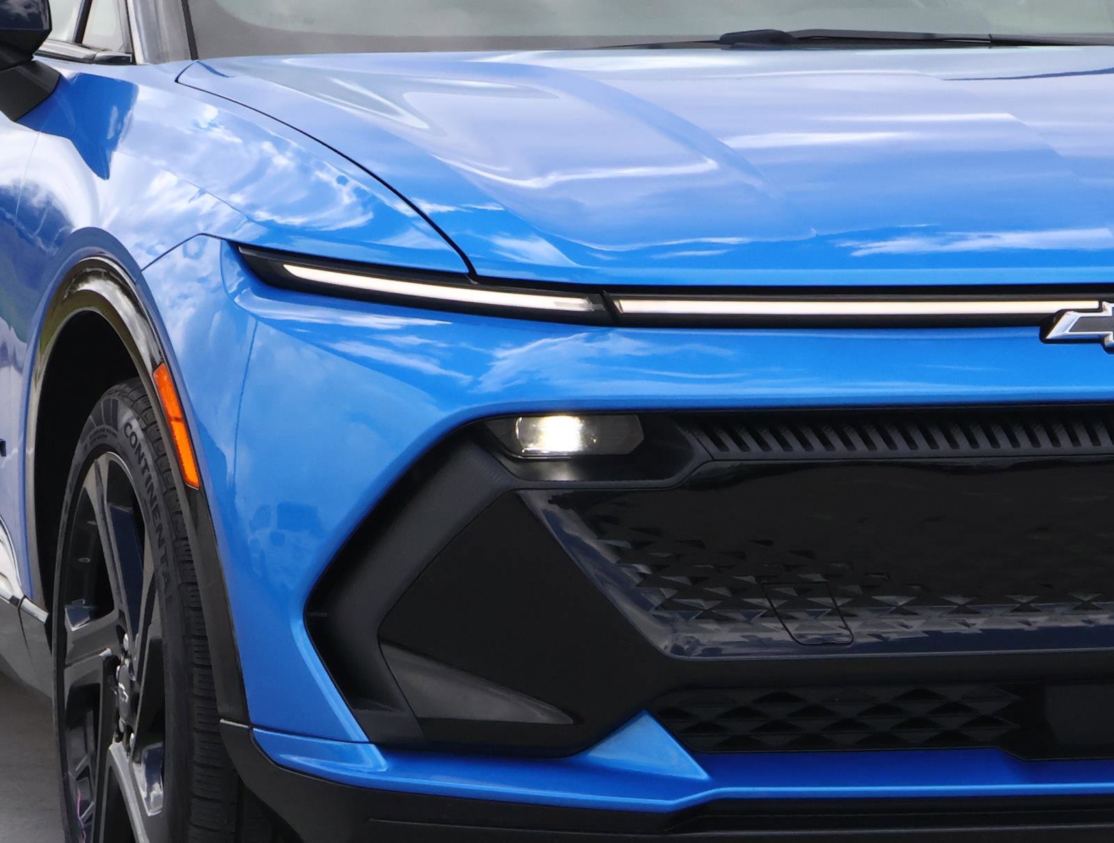 Used 2025 Chevrolet Equinox EV RS image 9