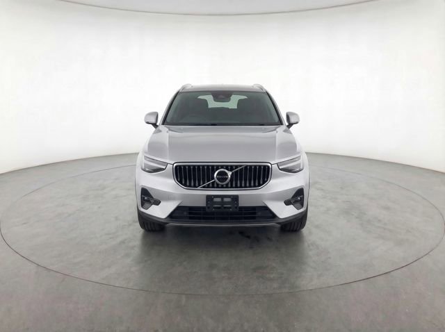 Certified 2023 Volvo XC40 B5 Plus w/ Protection Package Premier AWD/4WD image 43