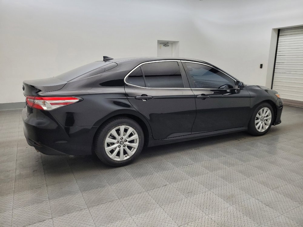 Used 2019 Toyota Camry LE w/ Carpet Mat Package FWD image 10