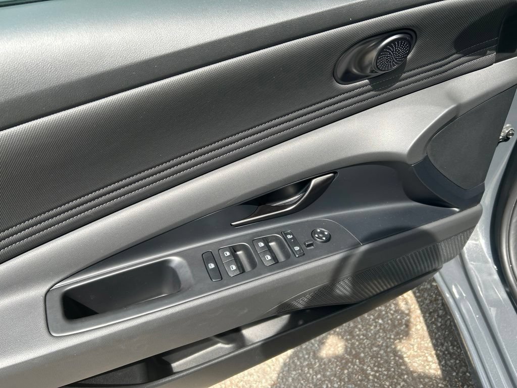 Certified 2026 Hyundai Elantra SEL Sport Premium FWD image 15