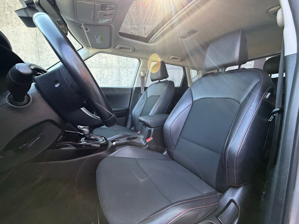 Used 2023 Kia Soul GT-Line image 16