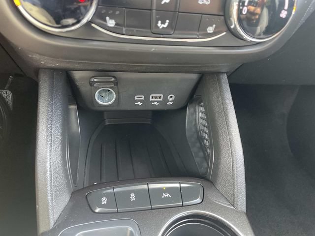 Used 2023 Chevrolet TrailBlazer LT FWD image 28