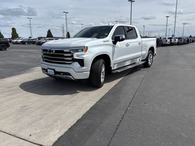 Certified 2023 Chevrolet Silverado 1500 High Country w/ Technology Package AWD/4WD image 8