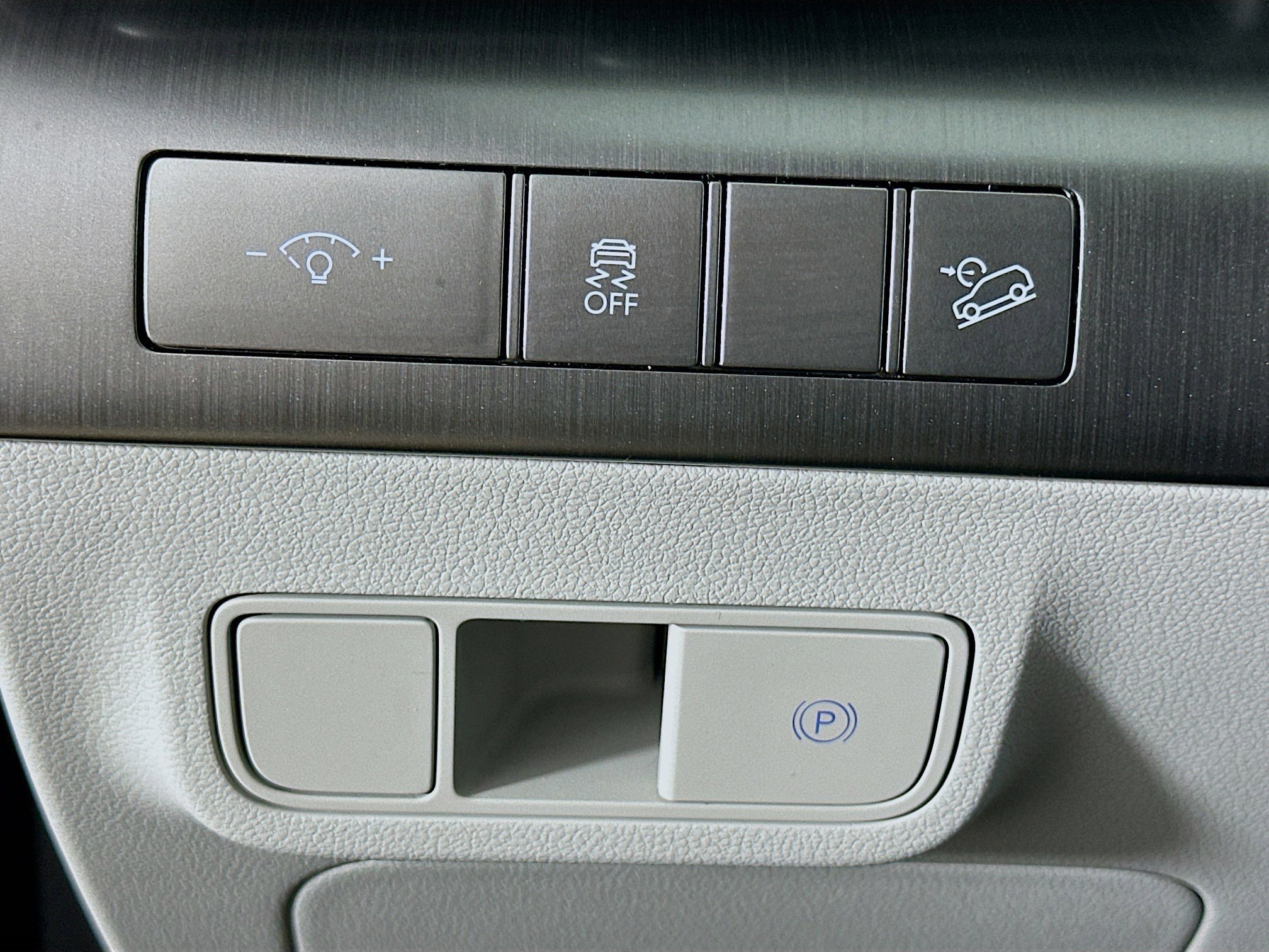 Used 2025 Hyundai Kona SEL image 17