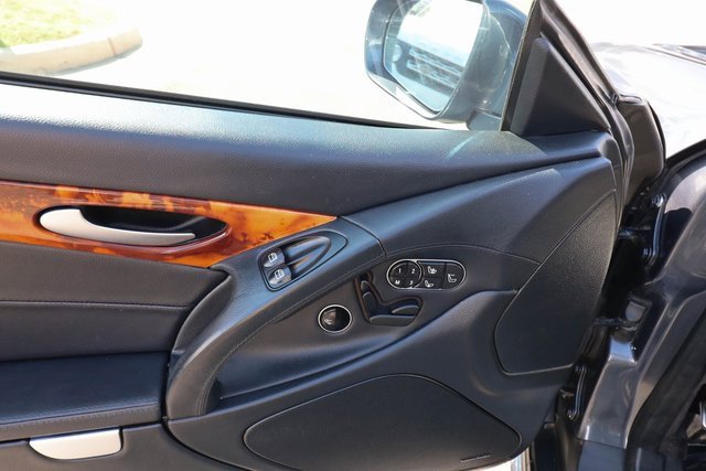 Used 2011 Mercedes-Benz SL 550 image 29