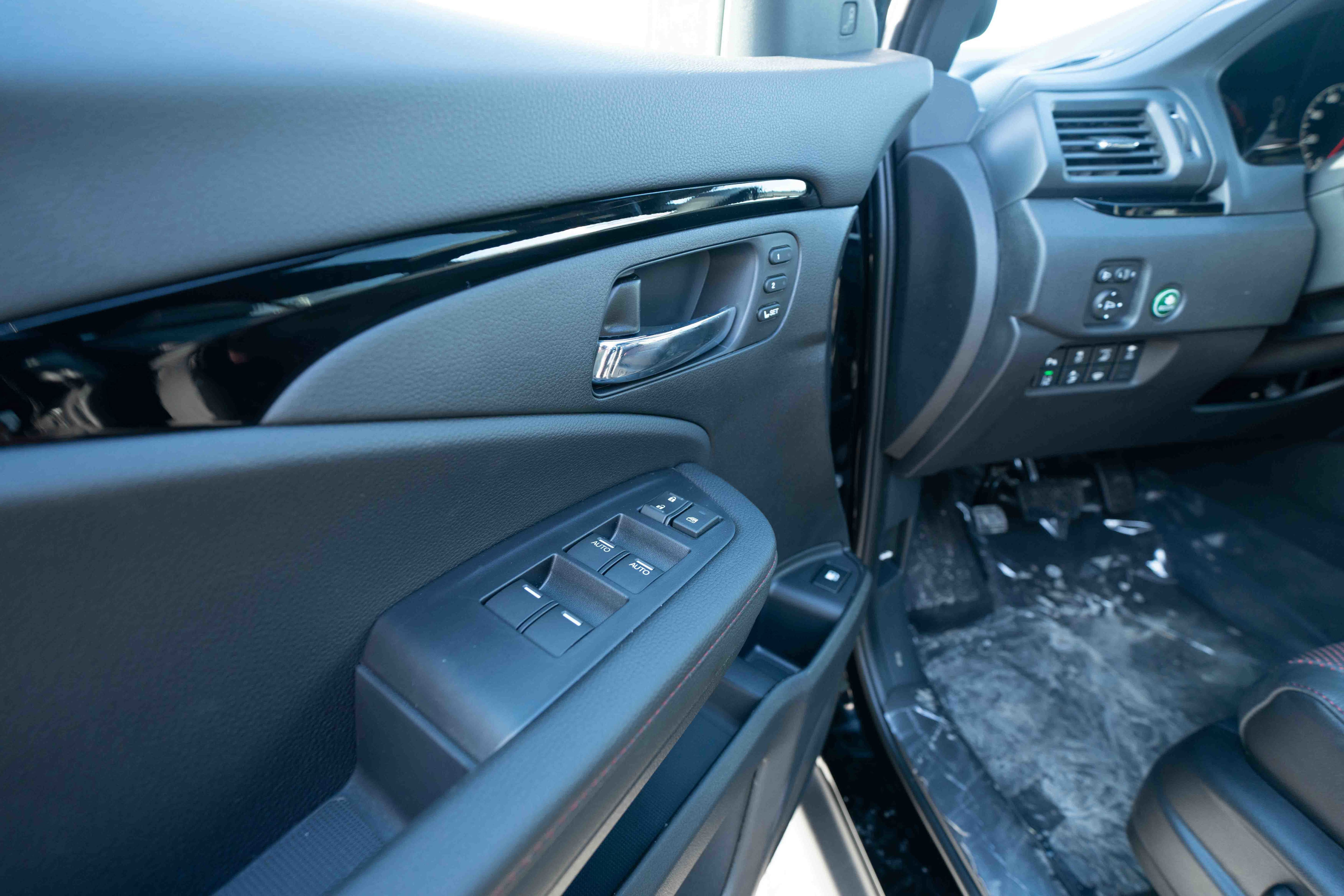 New 2026 Honda Ridgeline Black Edition image 7